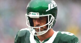 Is Aaron Rodgers too good for the Jets?