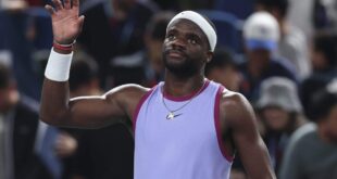 Frances Tiafoe swears repeatedly at umpire after Shanghai time violation against Roman Safiullin