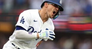 Kiké Hernández delivers again as Dodgers advance: ‘He’s not afraid of the moment’