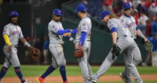 Mets wait out Zack Wheeler, rock Phillies with 5-run 8th inning to win Game 1: Takeaways